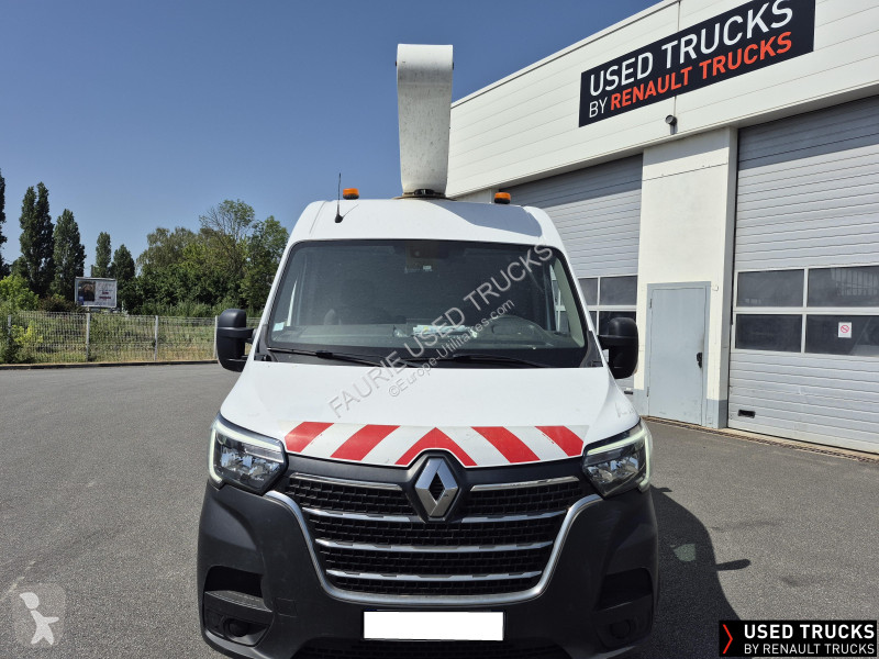 Samochód dostawczy Renault