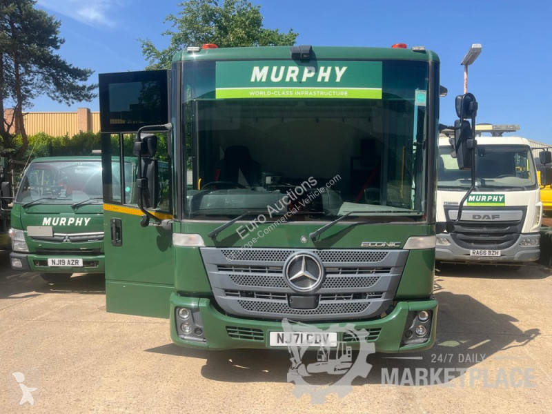 Bedrijfswagen Mercedes ECONIC 3235