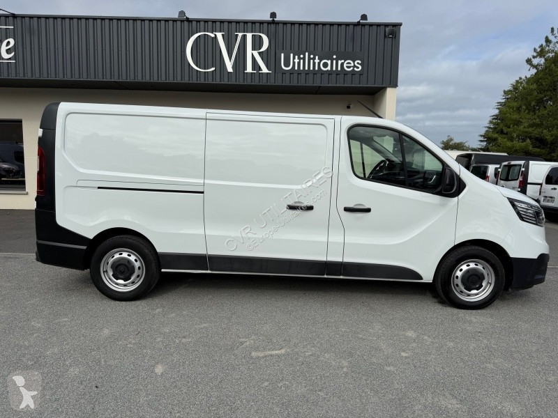 Véhicule utilitaire Renault TRAFIC III FG L2H1...