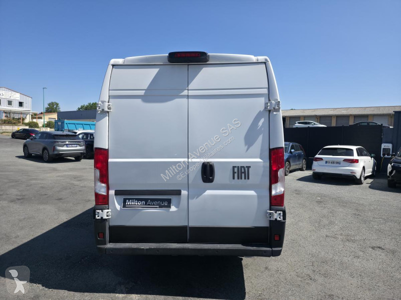 Véhicule utilitaire Fiat DUCATO Tôlé Business...