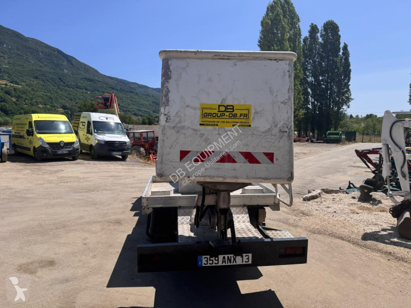 Nyttofordon Mazda Camion nacelle 14m