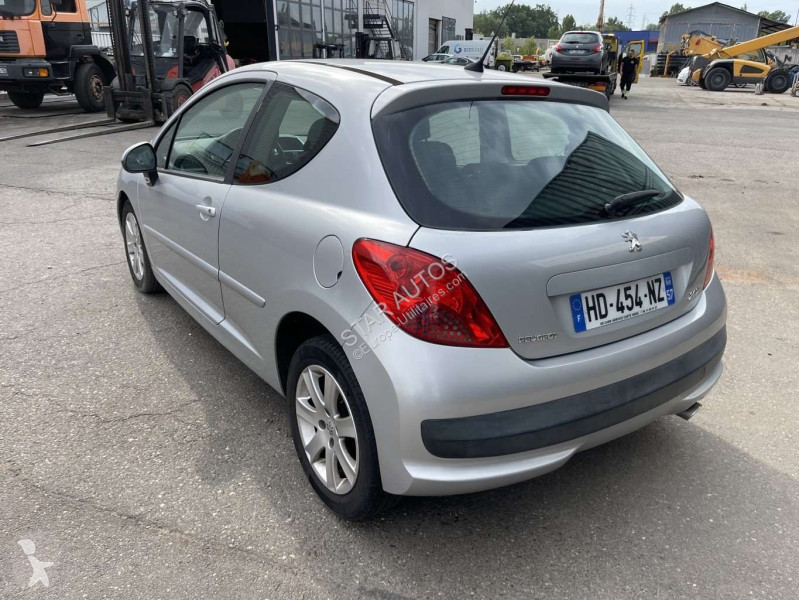 Véhicule utilitaire Peugeot