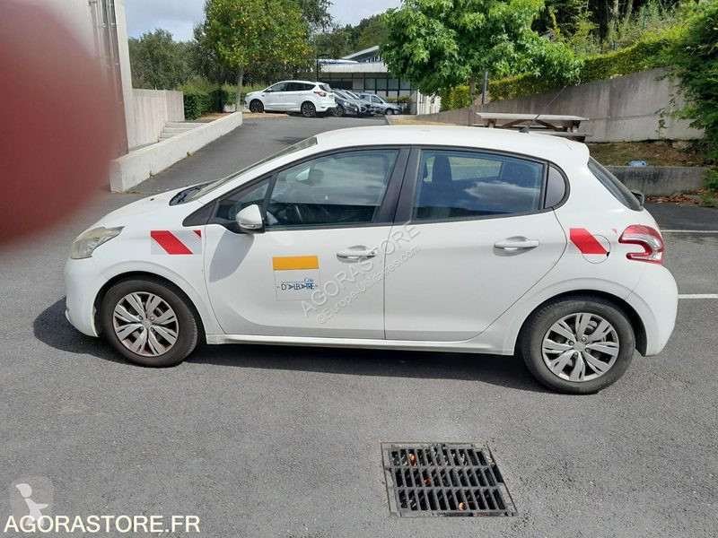Furgoneta Peugeot 208