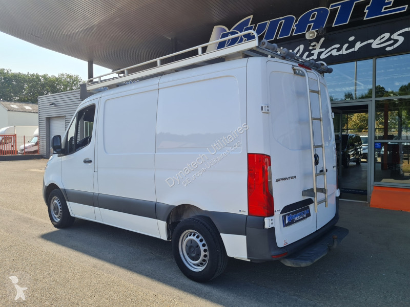 Véhicule utilitaire Mercedes SPRINTER FG 214...