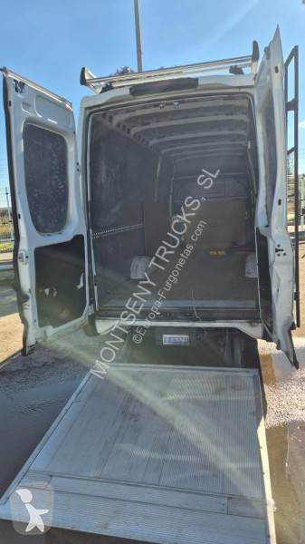 عربة نفعية Iveco