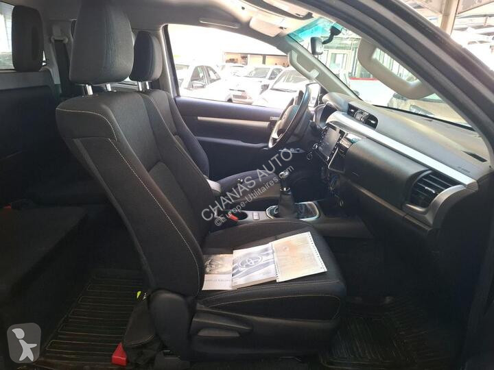 عربة نفعية Toyota 2.4 D-4D X-TRA 150 Legende...