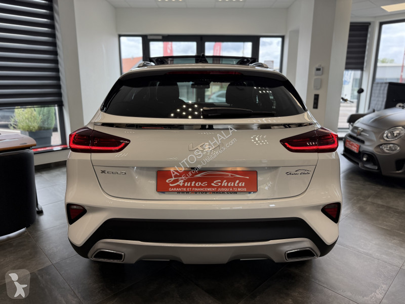Véhicule utilitaire KIA XCEED / A PARTIR DE...