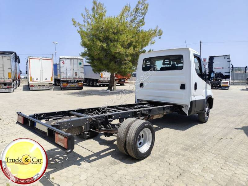 Furgoneta Iveco