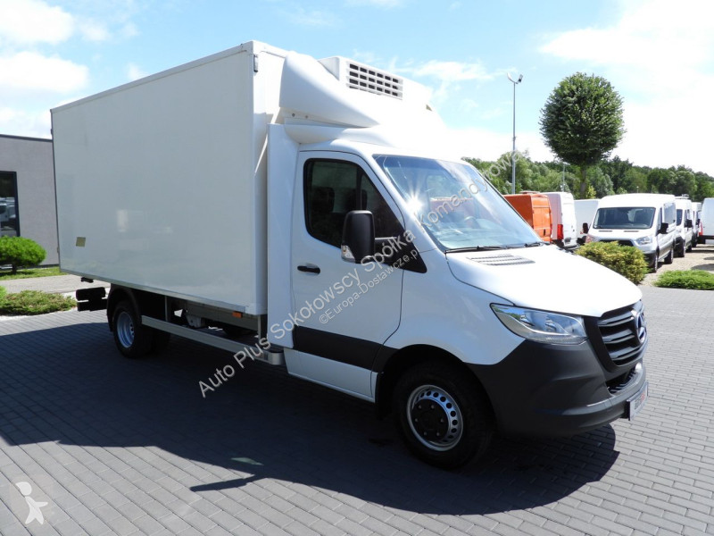 Коммерческий автомобиль Mercedes 25OXER