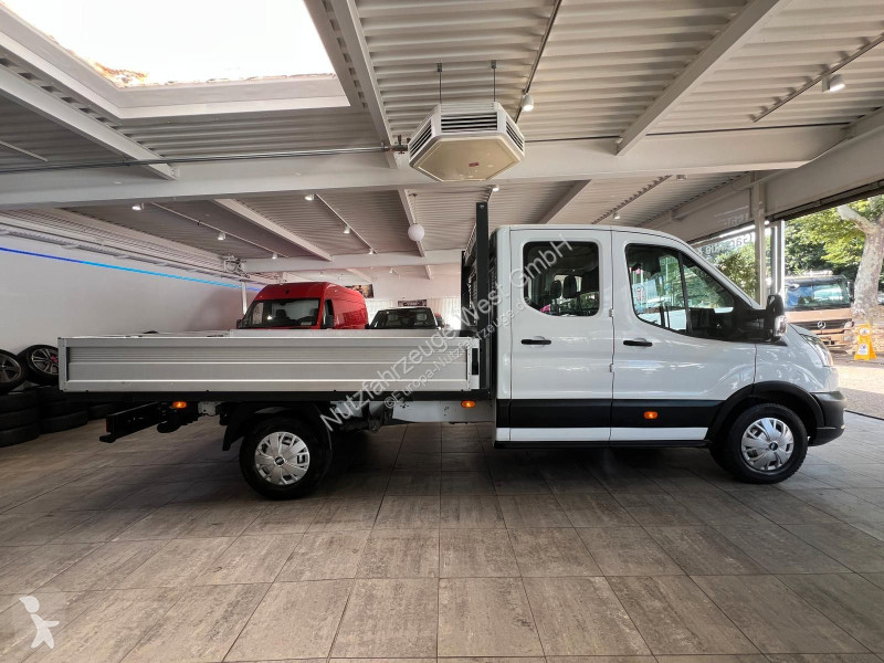 عربة نفعية Ford TDI Maxi DoKa...