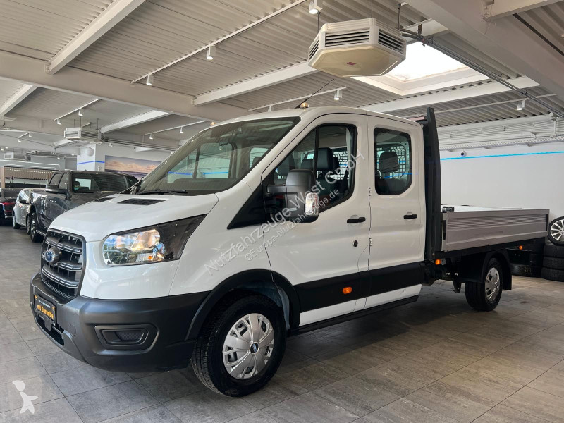عربة نفعية Ford TDI Maxi DoKa...