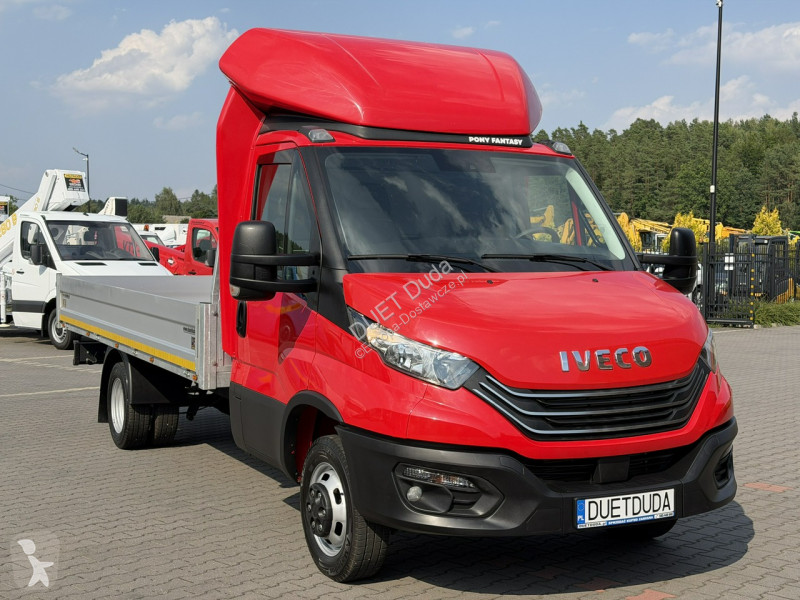 Лекотоварен автомобил Iveco