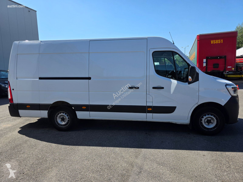 عربة نفعية Renault master