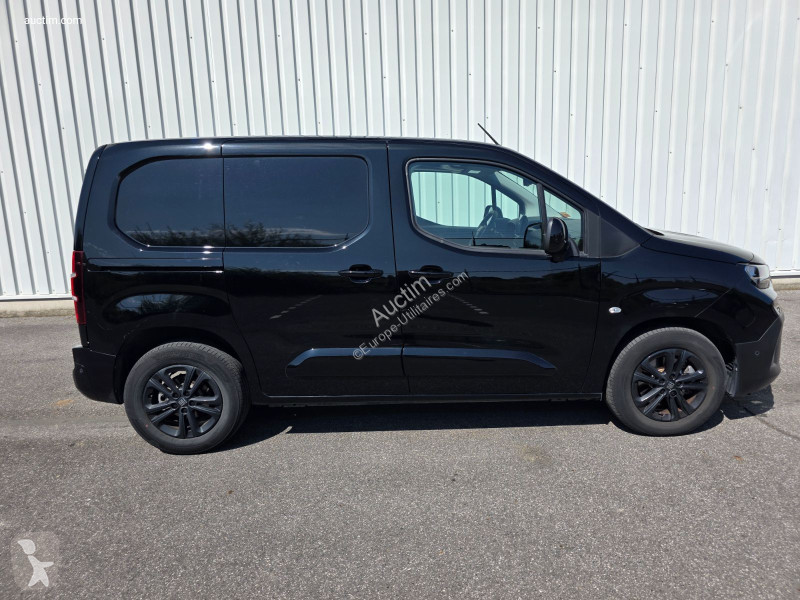 Furgoneta Fiat e-doblo