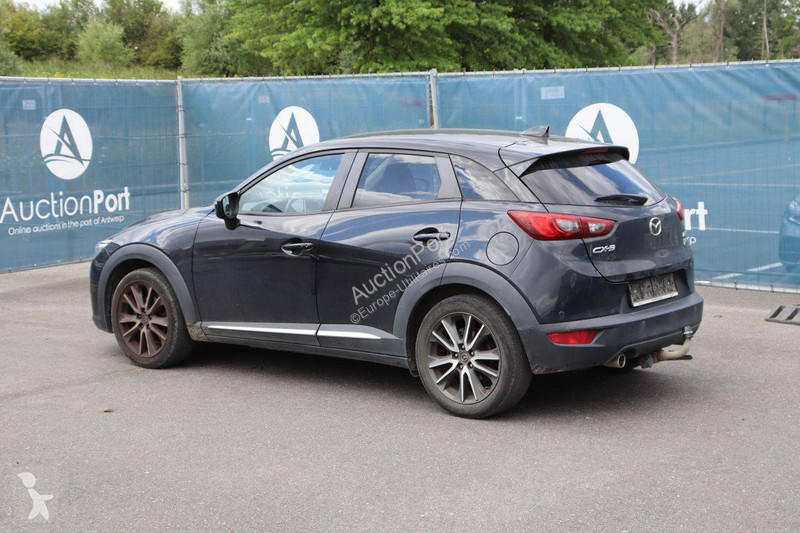 Samochód dostawczy Mazda  CX3