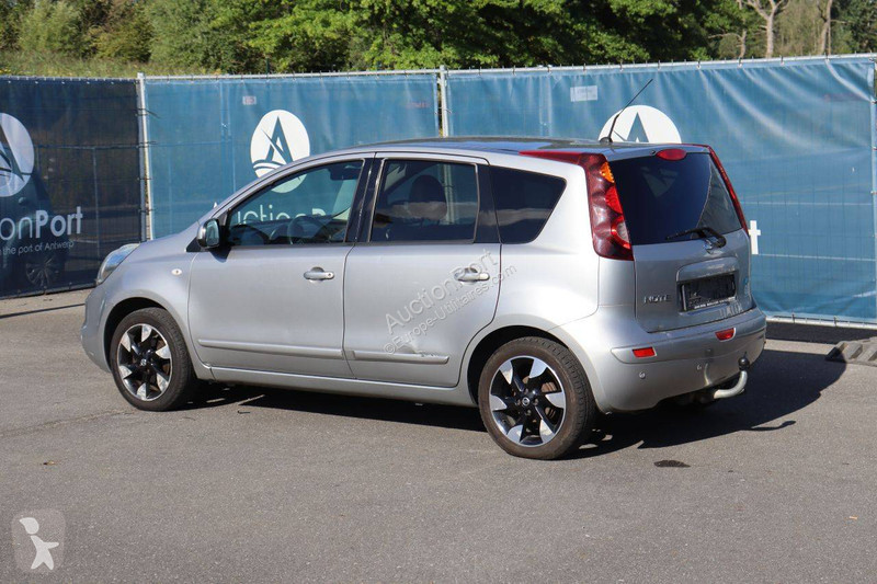 Veicolo commerciale Nissan