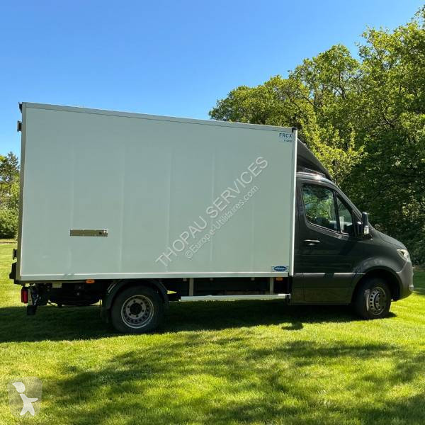 Véhicule utilitaire Mercedes