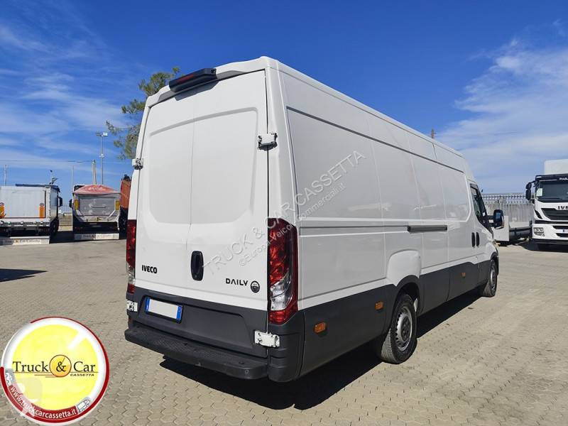 Furgoneta Iveco