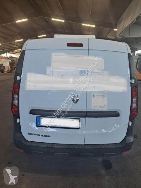 عربة نفعية Renault