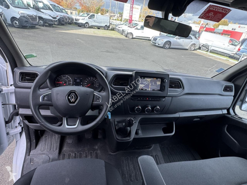 Véhicule utilitaire Renault 2.3