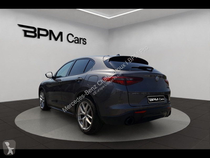 Samochód dostawczy Alfa-Roméo Stelvio 2.2...