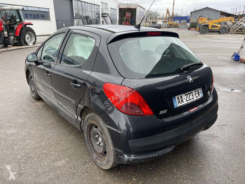 عربة نفعية Peugeot