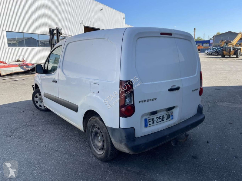 عربة نفعية Peugeot