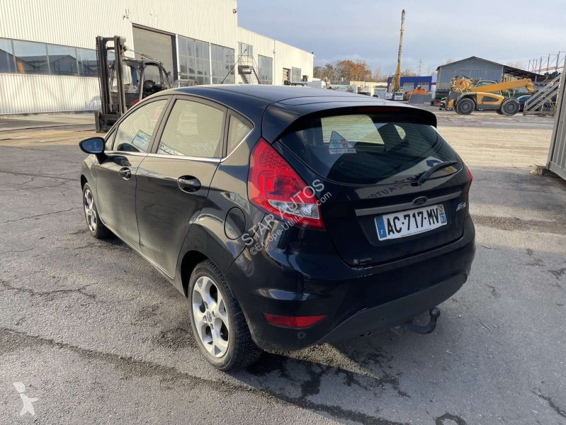 Véhicule utilitaire Ford