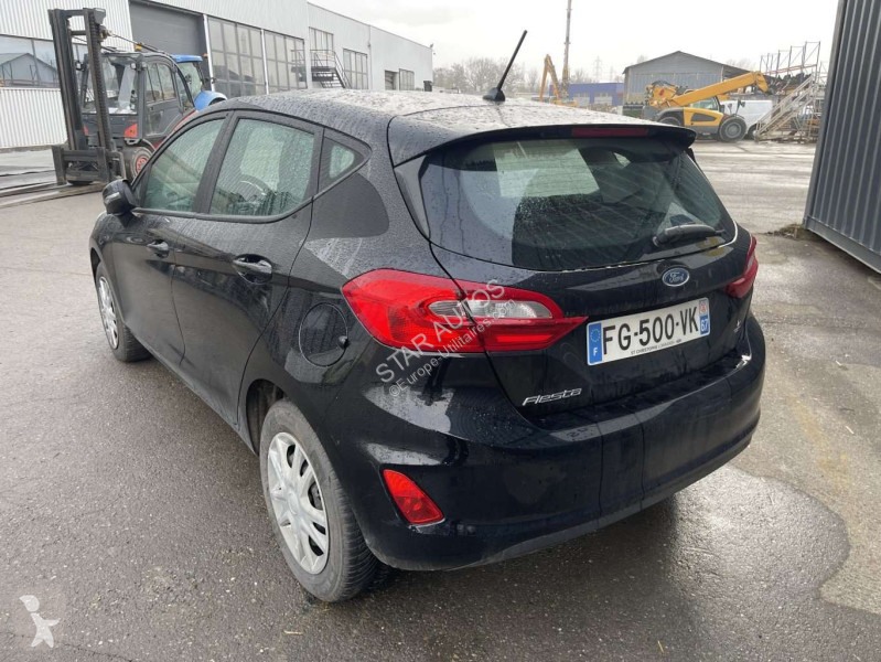 Véhicule utilitaire Ford