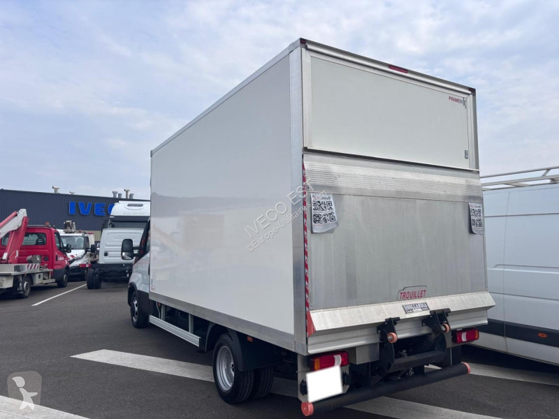 Véhicule utilitaire Iveco CCb 35 C16 - 3 litres...