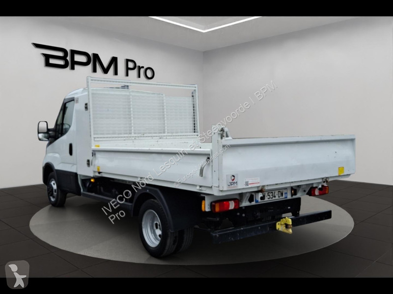 Véhicule utilitaire Iveco CCb 35C16H...