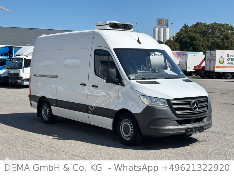 عربة نفعية Mercedes...