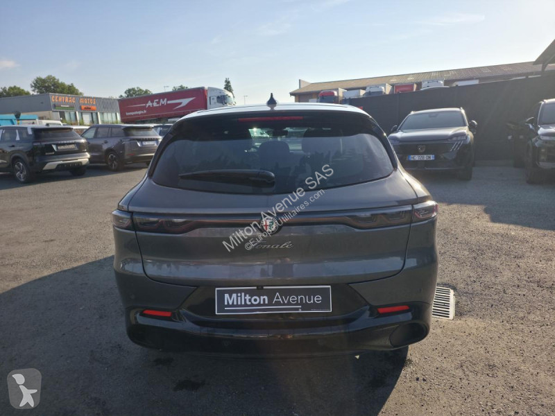 Veicolo commerciale Alfa-Roméo TONALE 1.5 mHEV...