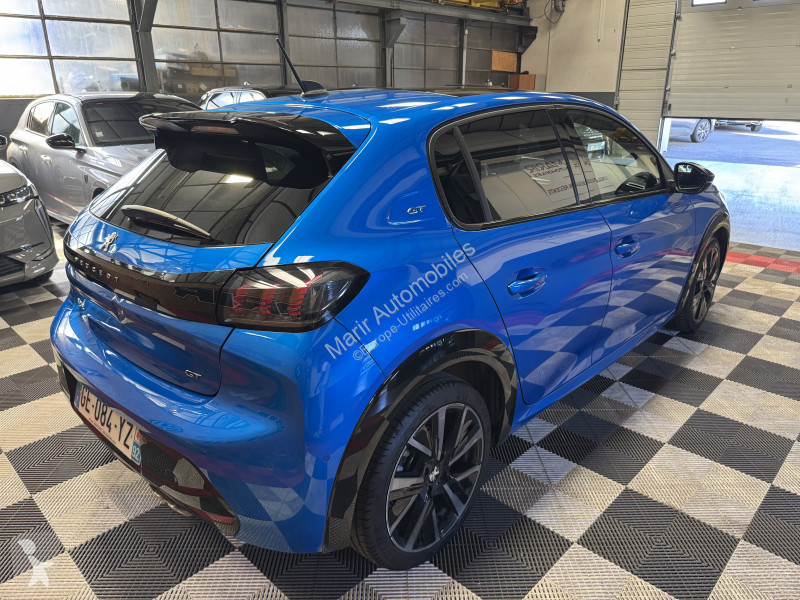Samochód dostawczy Peugeot 208