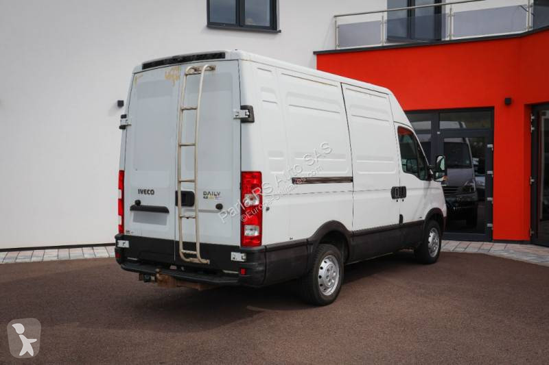 عربة نفعية Iveco