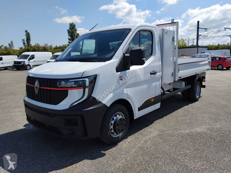 Véhicule utilitaire Renault BENNE COFFRE 3T5...