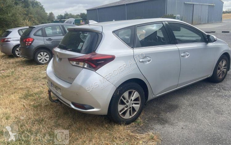 Véhicule utilitaire Toyota
