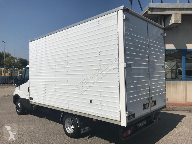 عربة نفعية Iveco DAILY 35C14H BOX
