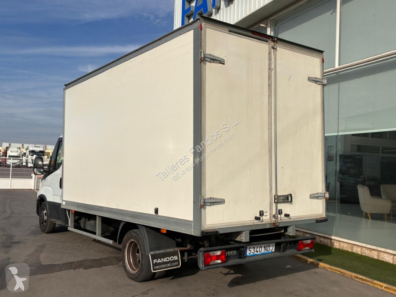 Iveco  35C16 20m3 con puertas traseras van