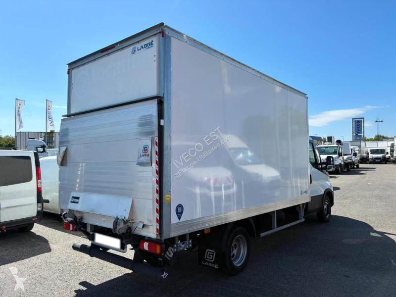 Samochód dostawczy Iveco CCb 35C16 - 3.0L -...