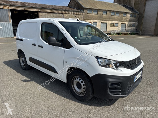 Véhicule utilitaire Peugeot