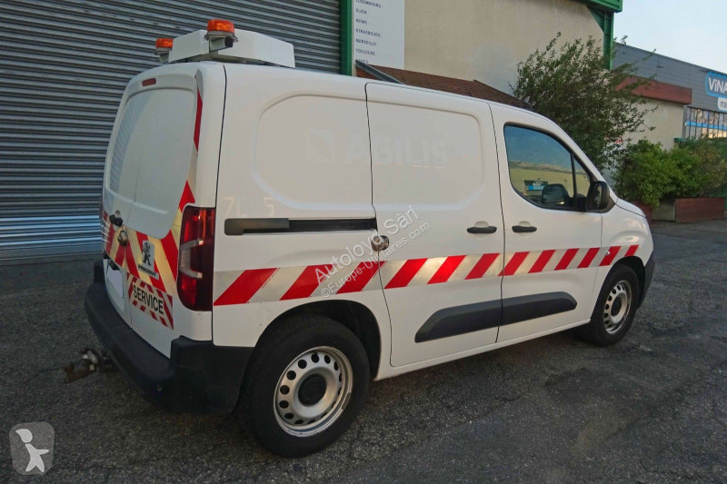 Véhicule utilitaire Peugeot PARTNER 1,5 HDI 100