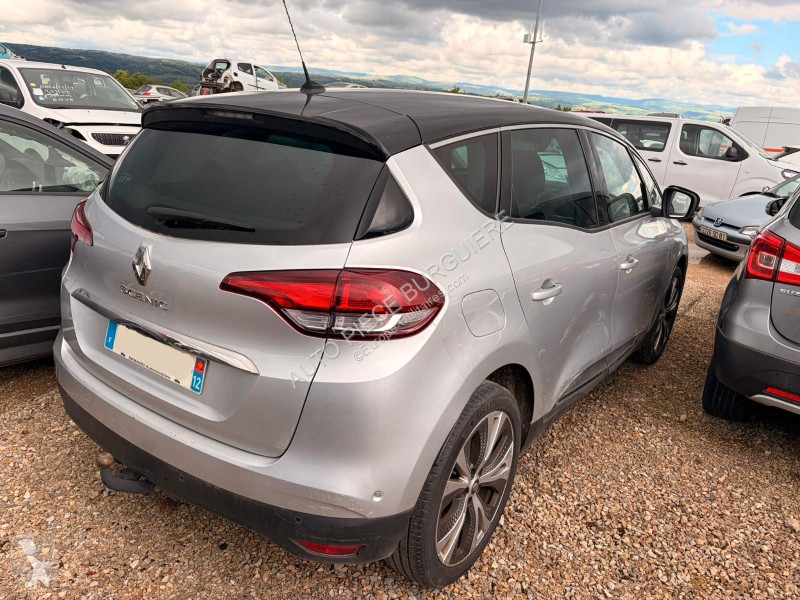 Véhicule utilitaire Renault Scénic IV 1.3 TCe...