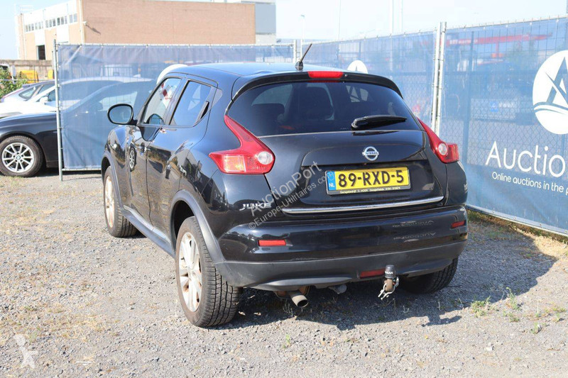 Autoutilitară Nissan