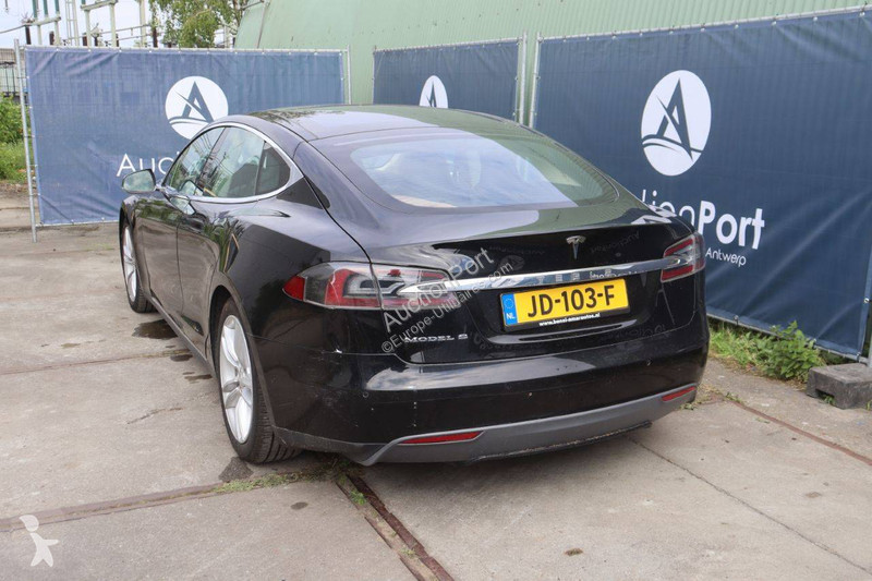 Furgoneta Tesla