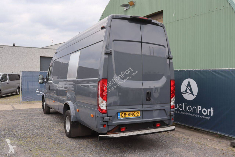 Furgoneta Iveco 70C18