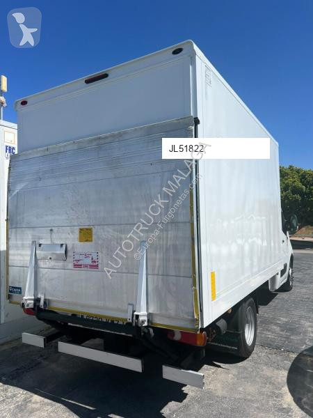 Furgoneta Renault 2.3