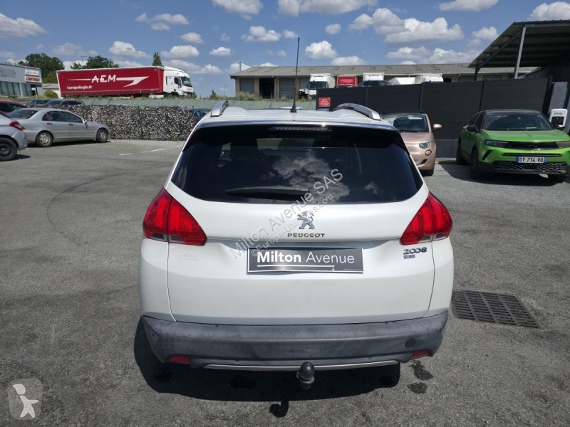 Véhicule utilitaire Peugeot 2008 1.6 e-HDi FAP...