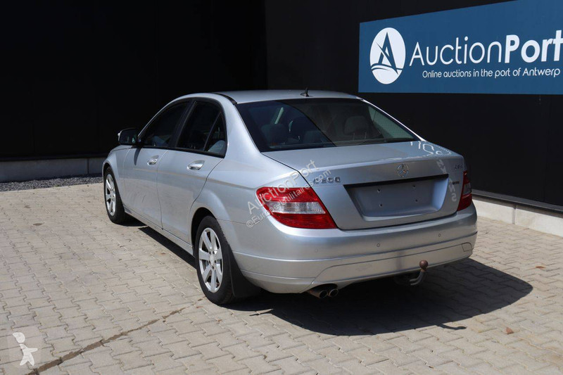 عربة نفعية Mercedes CDI C-Klasse