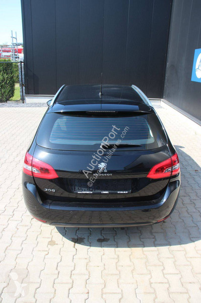 عربة نفعية Peugeot